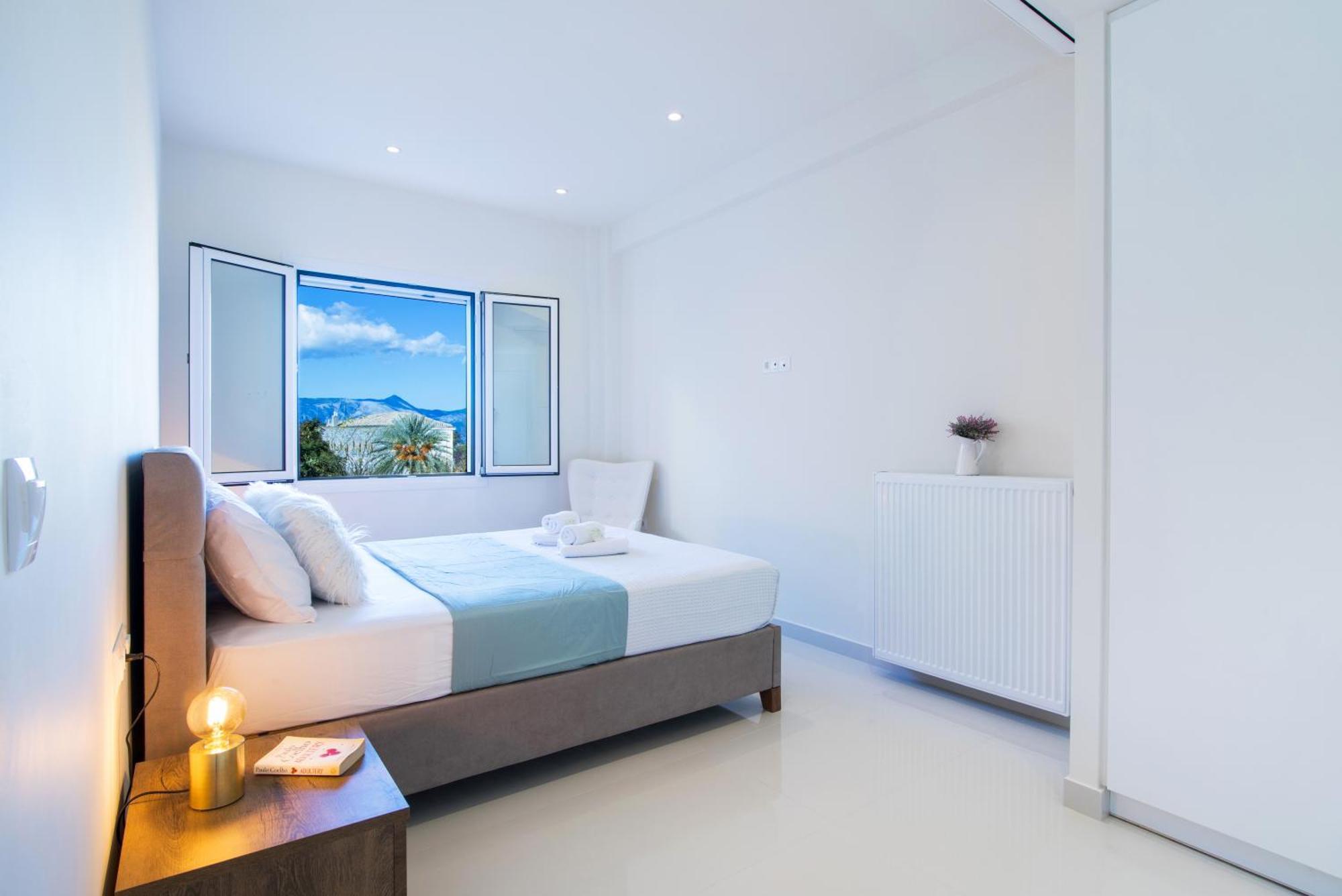 Corfu White *